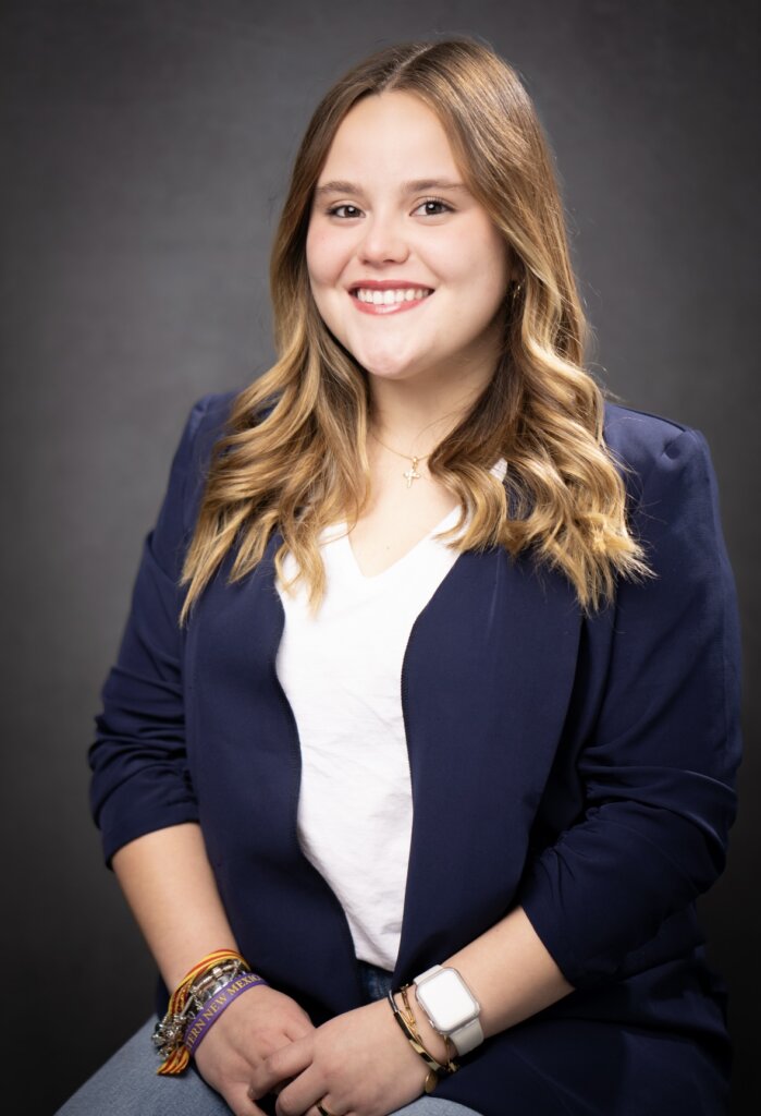 Julia Becker Depraect